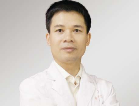 廈門(mén)羅海明醫(yī)生隆鼻怎么樣？能夠?qū)⑶把氐募夹g(shù)結(jié)合在一起