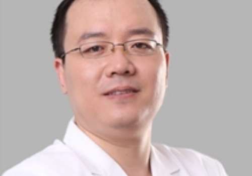 邱文苑修復(fù)雙眼皮怎么樣？吸納前沿的學(xué)識(shí)，掌握更多的技巧