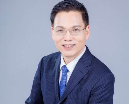 蘇明山主任祛斑怎么樣？蘇明山主任祛斑技術比較精湛，有30多年的激光美膚臨床經(jīng)驗