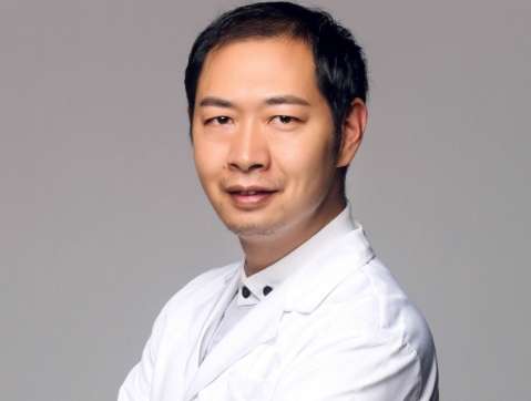 徐楠做雙眼皮怎么樣啦？擅長(zhǎng)的項(xiàng)目有眼鼻部整形，自體脂肪移植