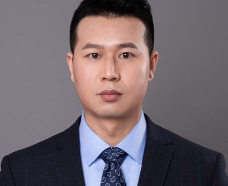 上海整形醫(yī)生梁亮怎么樣？主要研修的方向是鼻部修復(fù)整形手術(shù)，對(duì)鼻部整形尤為擅長(zhǎng)