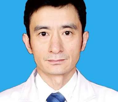 整形醫(yī)生蘆曉磊怎么樣？經(jīng)常參加各種整形技術(shù)交流會議，深受廣大求美者的歡迎