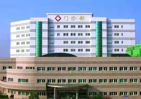 蘇州大學口腔醫(yī)院好嗎？于2015年正式成立，面積達到了3000多平方米
