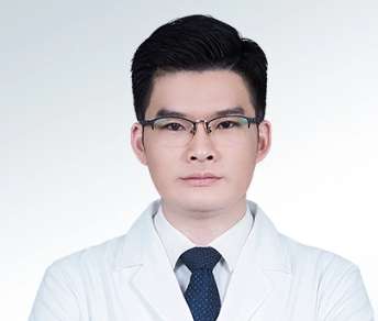 吸脂林高萍醫(yī)生怎么樣？醫(yī)生技術(shù)精湛，術(shù)后肌膚沒(méi)有凹凸不平的情況出現(xiàn)