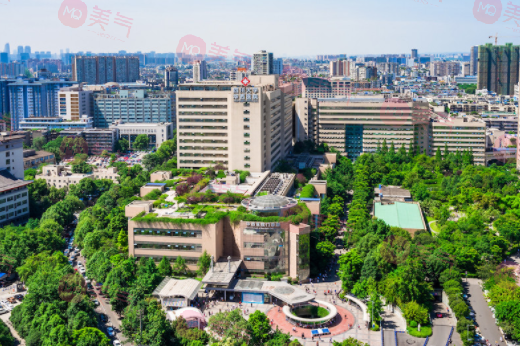 四川華西隆鼻價目表2023，熱門醫(yī)生介紹！術(shù)前必看~