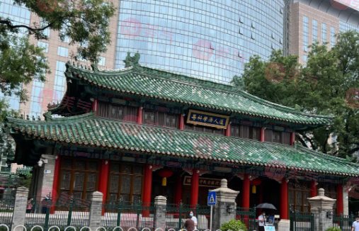 國內(nèi)正規(guī)豐胸醫(yī)院有哪些？北京協(xié)和，東方和諧，上海九院等