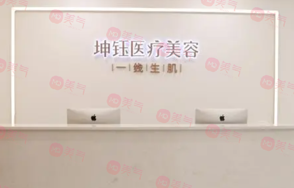 昆明哪家醫(yī)院做眼袋手術(shù)效果好？網(wǎng)友推薦排行榜盤點(diǎn)！